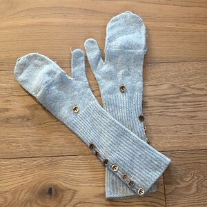 Vintage Juicy Couture Gray Wool Mittens with Gold Buttons